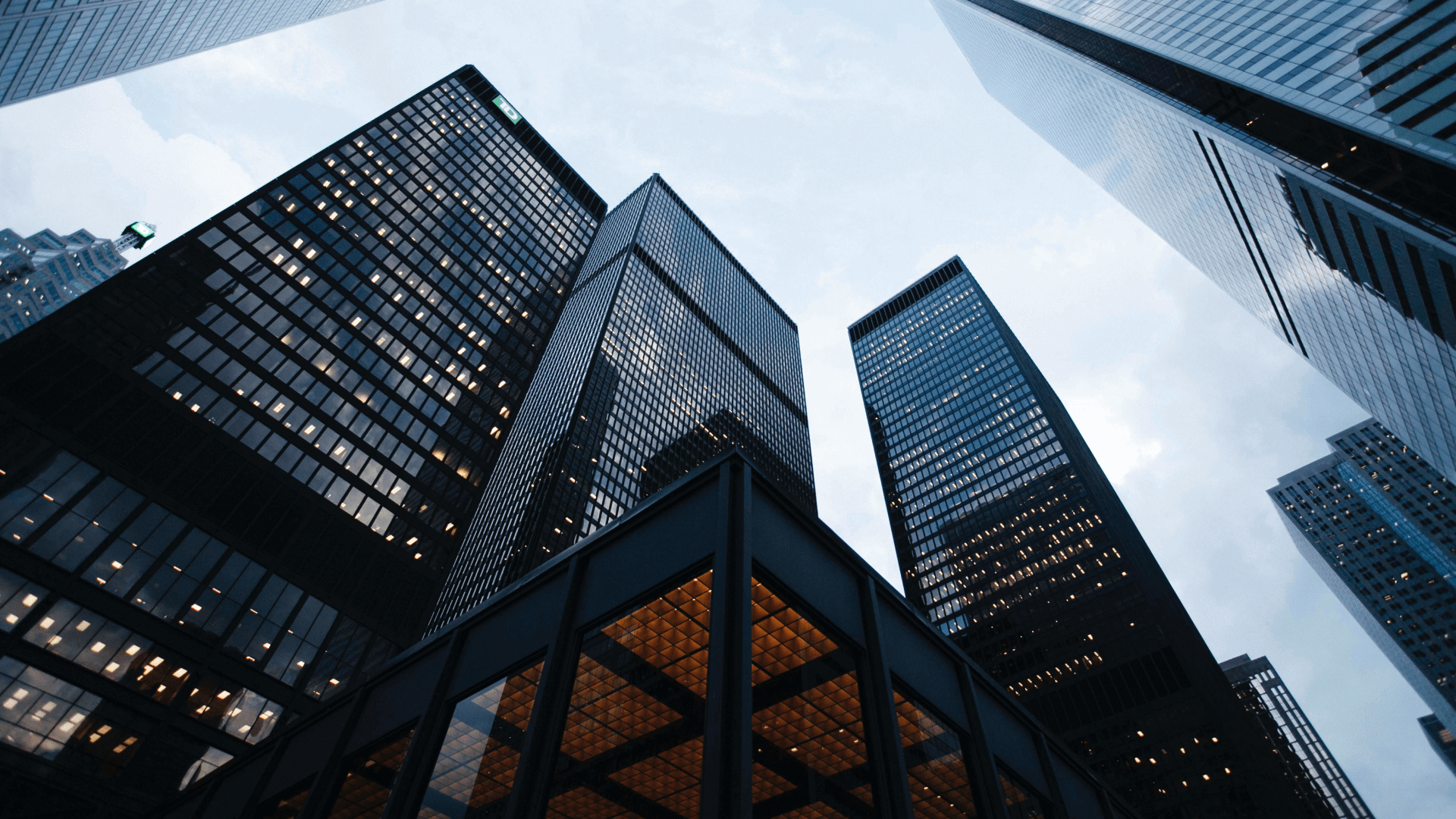 Discover the potential benefits of blockchain technology in the real estate industry for property owners and investors. Find out how blockchain can increase security, transparency, and efficiency in real estate transactions.